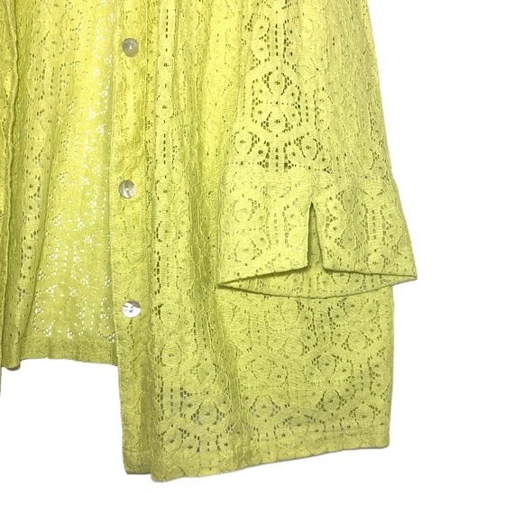 Ruby Rd Favorites Bold Lace Button V Neck Blouse - Picture 5 of 8